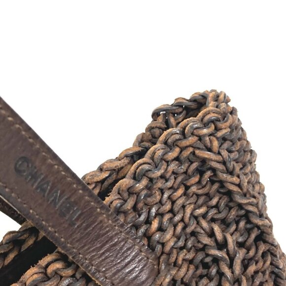 CHANEL Vintage Brown Leather Shoulder Bag - Picture 9 of 12